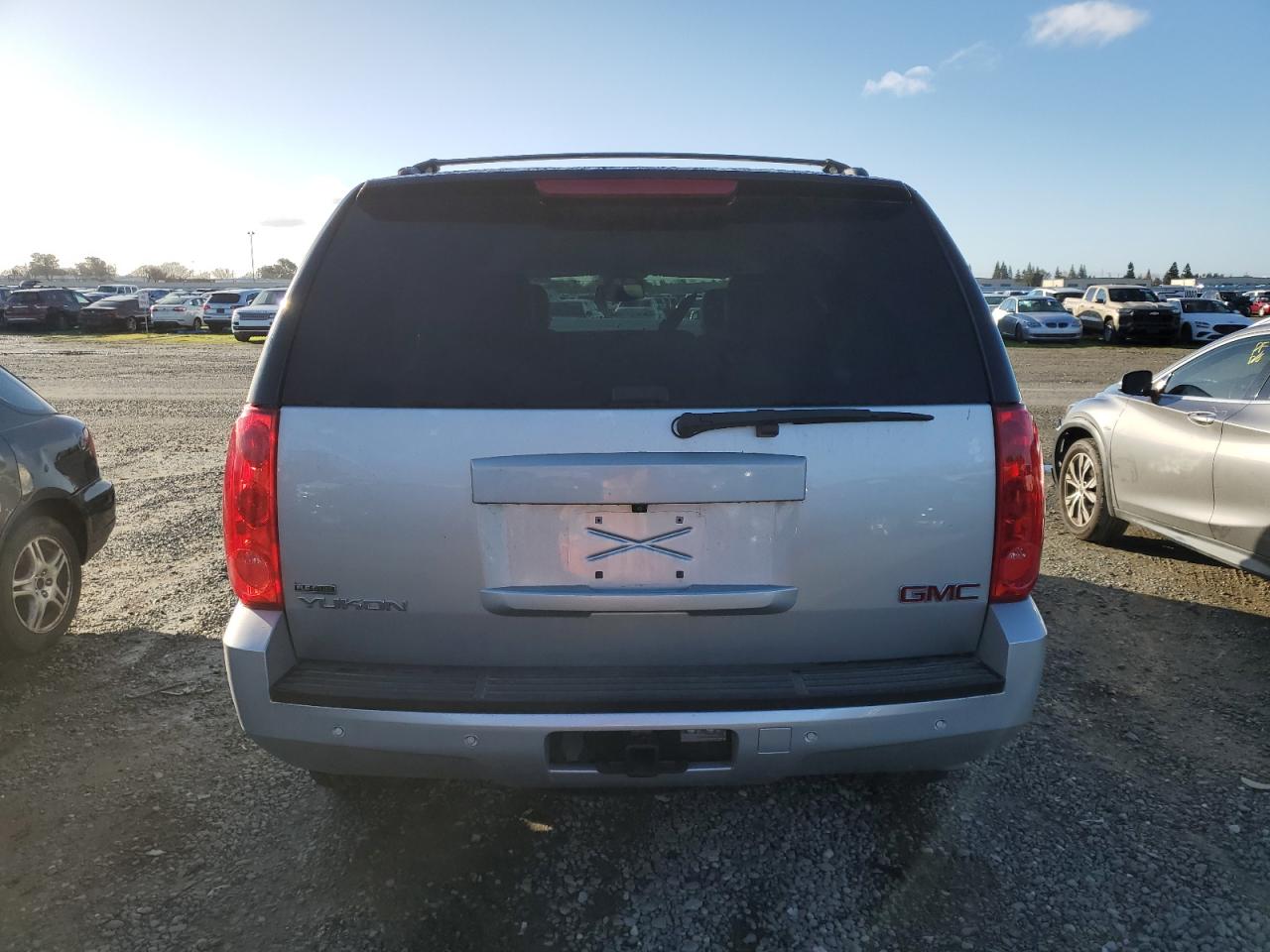 2011 GMC Yukon VIN 1GKS2CE05BR348098 Copart auction photo, front end damage thumbnail 6