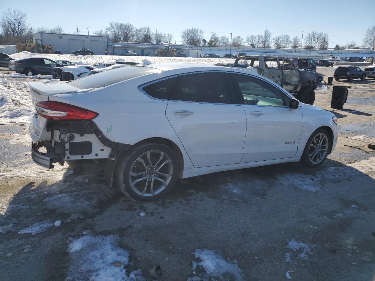 2019 Ford Fusion VIN 3FA6P0RU9KR217194 Copart auction photo, rear end damage thumbnail 3