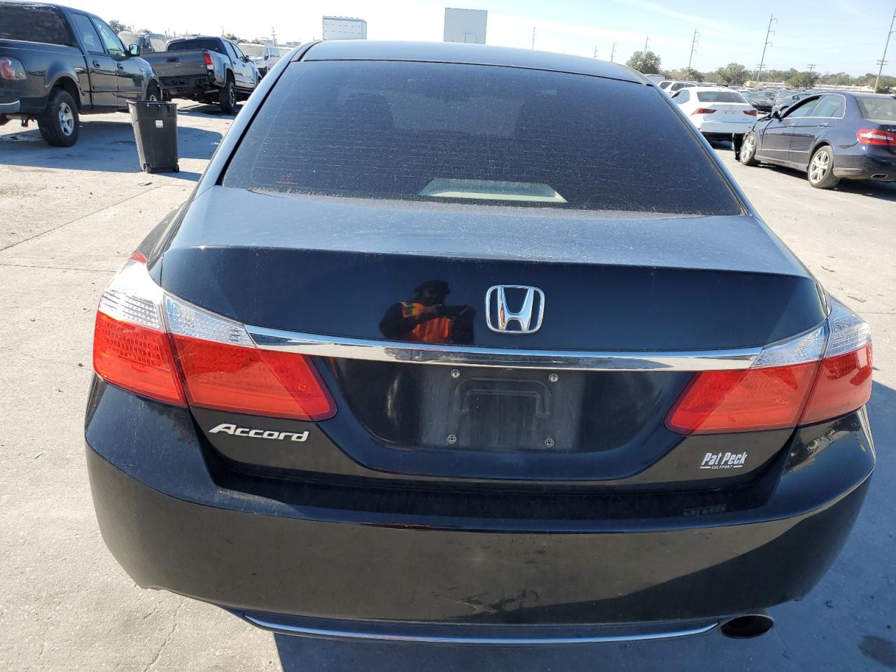 2015 Honda Accord VIN 1HGCR2F32FA085217 Copart auction photo, front end damage thumbnail 6