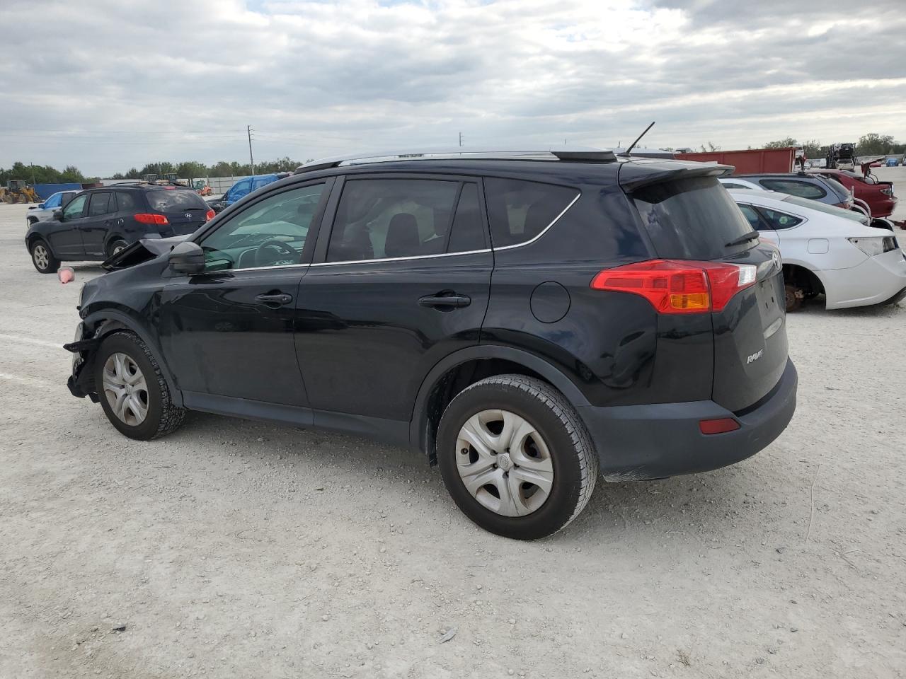 2015 Toyota RAV 4 VIN 2T3BFREV1FW329116 Copart auction photo, front end damage thumbnail 2