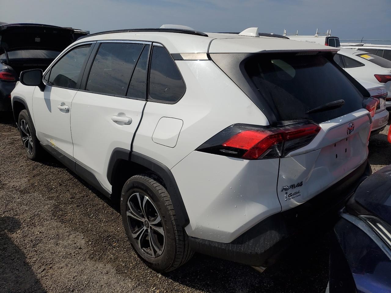 2019 Toyota RAV 4 VIN 2T3H1RFV9KW052376 Copart auction photo, water/flood damage thumbnail 6