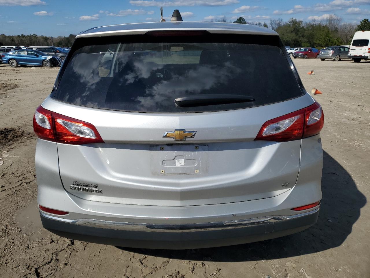 2020 Chevrolet Equinox VIN 3GNAXKEV6LS563199 Copart auction photo, side damage thumbnail 6