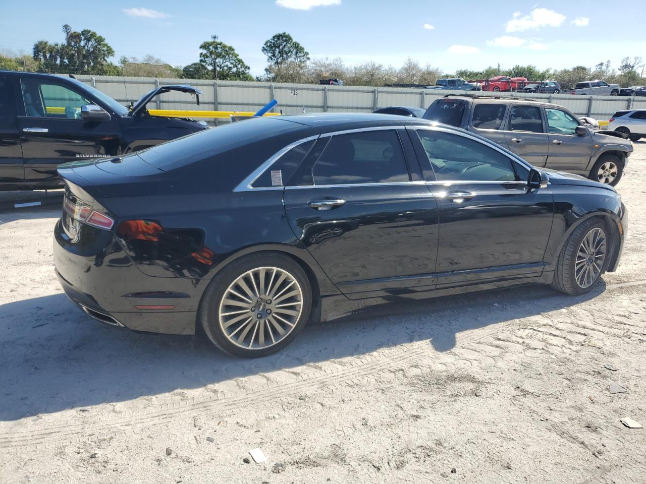 2016 Lincoln MKZ VIN 3LN6L2LU9GR625448 Copart auction photo, front end damage thumbnail 3