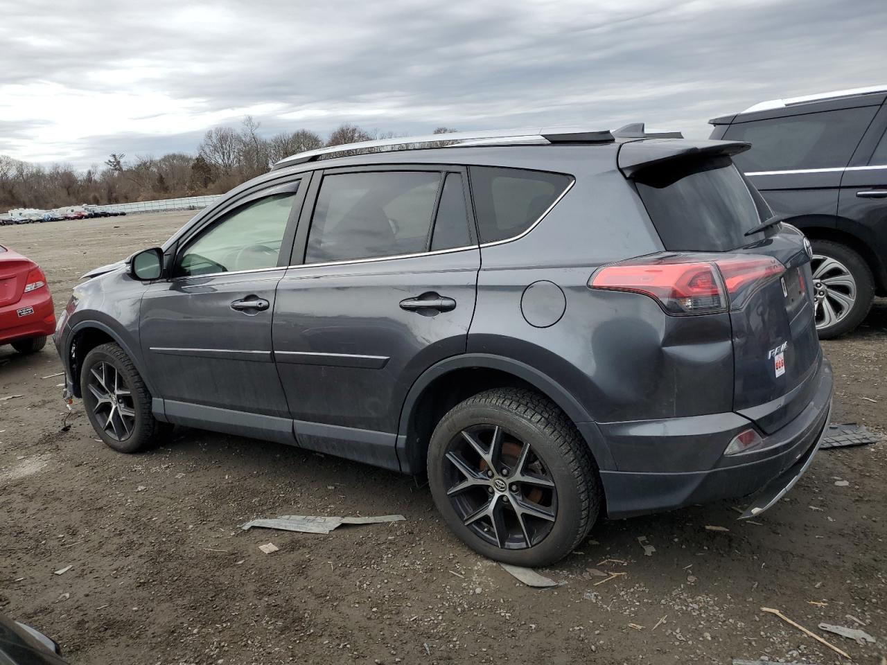 2018 Toyota RAV 4 VIN JTMJFREVXJJ175959 Copart auction photo, front end / minor dent/scratches damage thumbnail 2