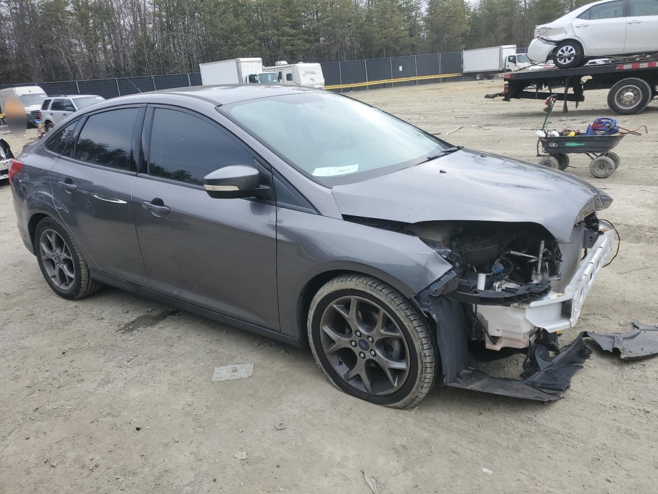 2014 Ford Focus VIN 1FADP3F22EL355612 Copart auction photo, front end damage thumbnail 4