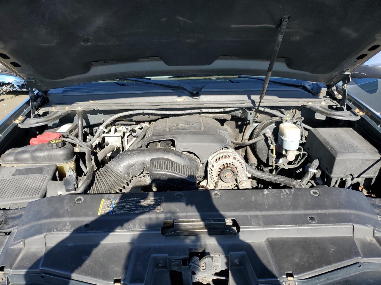 2011 Chevrolet Suburban VIN 1GNSKKE35BR175318 Copart auction photo, side damage thumbnail 12