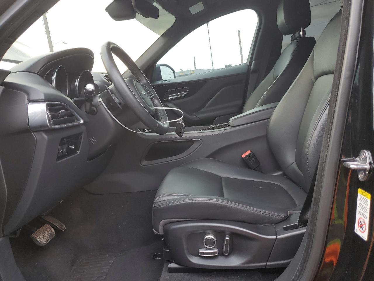 2020 Jaguar F-Pace VIN SADCJ2GX2LA655305 Copart auction photo, front end damage thumbnail 7