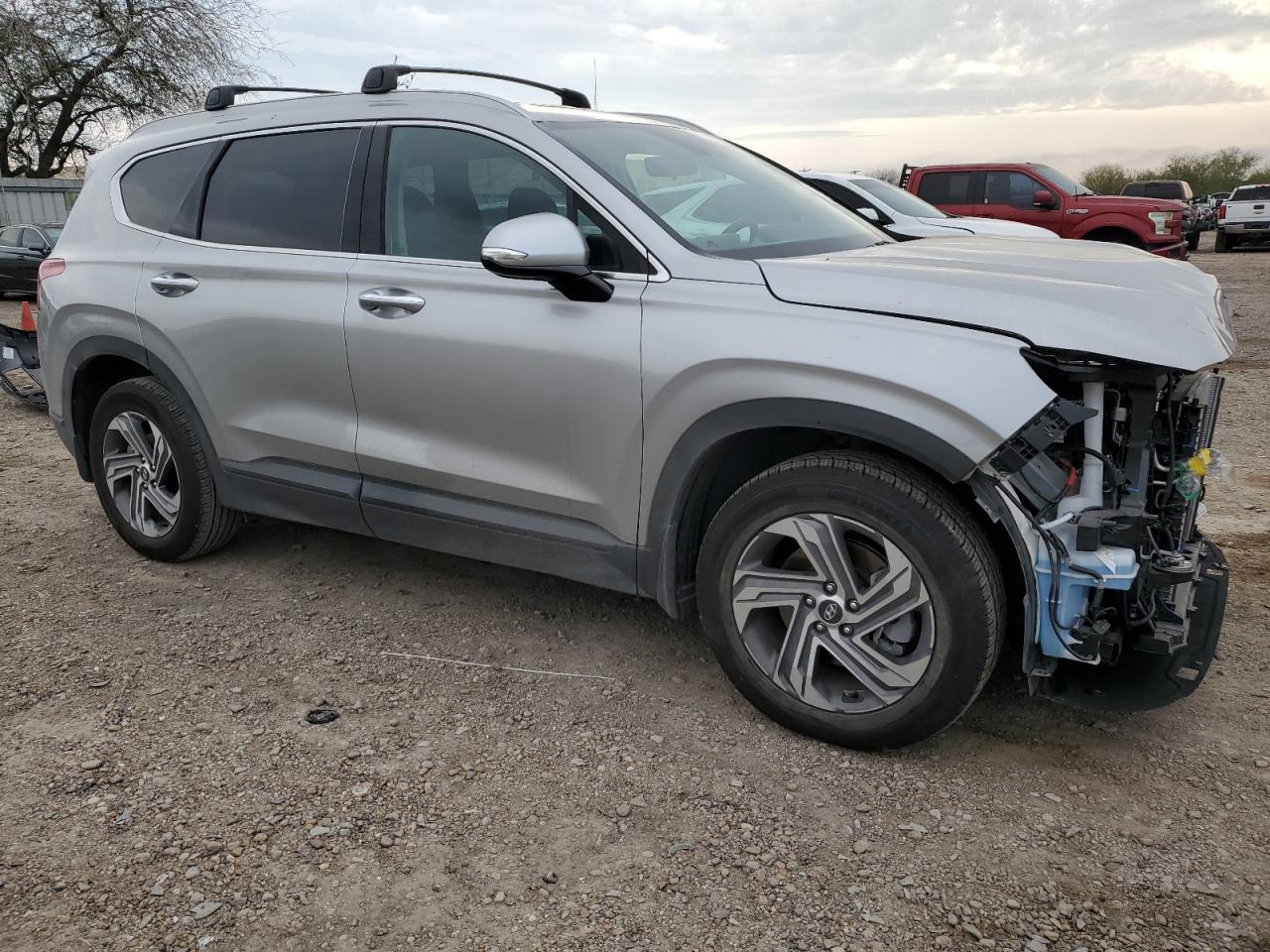2023 Hyundai Santa Fe VIN 5NMS24AJ2PH644840 Copart auction photo, front end / minor dent/scratches damage thumbnail 4