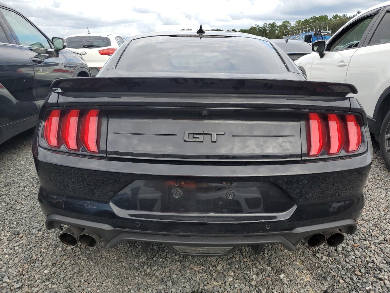 2022 Ford Mustang VIN 1FA6P8CF3N5141259 Copart auction photo, front end / side damage thumbnail 6