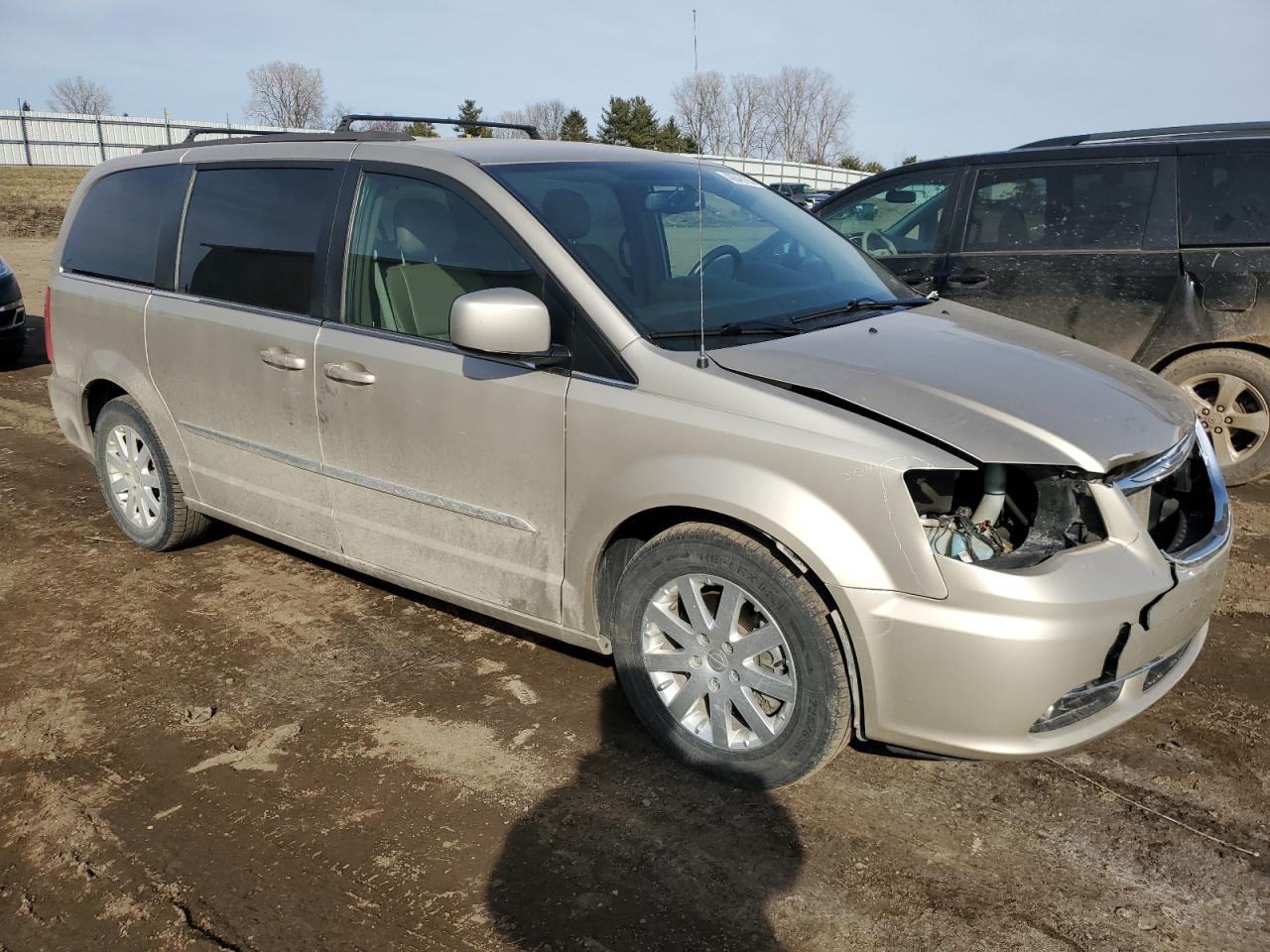 2016 Chrysler Town & Country VIN 2C4RC1BG9GR287370 Copart auction photo, front end damage thumbnail 4
