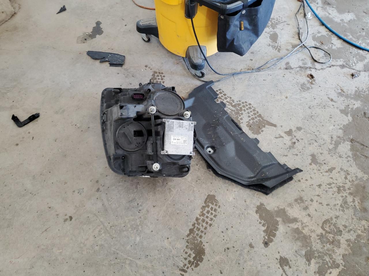 2018 Volkswagen Atlas VIN 1V2PR2CA7JC543137 Copart auction photo, front end / side damage thumbnail 13