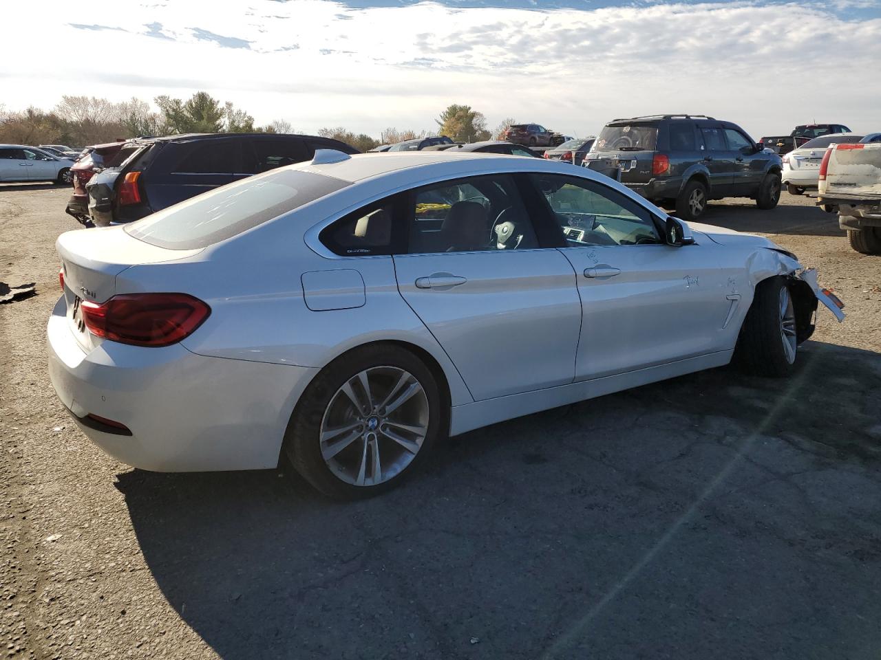 2018 BMW 4er VIN WBA4J3C59JBG94829 Copart auction photo, front end / undercarriage damage thumbnail 3
