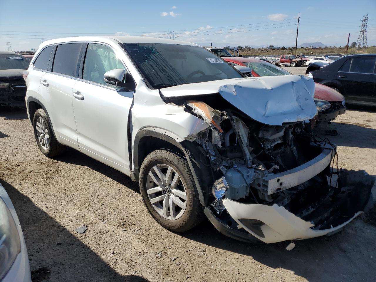 2016 Toyota Highlander VIN 5TDZKRFH7GS159589 Copart auction photo, front end / mechanical damage thumbnail 4