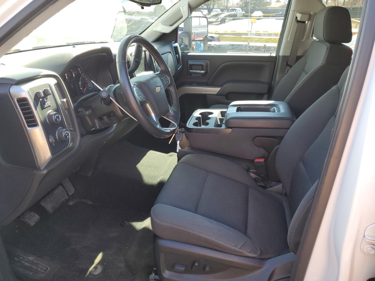 2018 Chevrolet Silverado VIN 3GCUKREC1JG107185 Copart auction photo, rear end damage thumbnail 7
