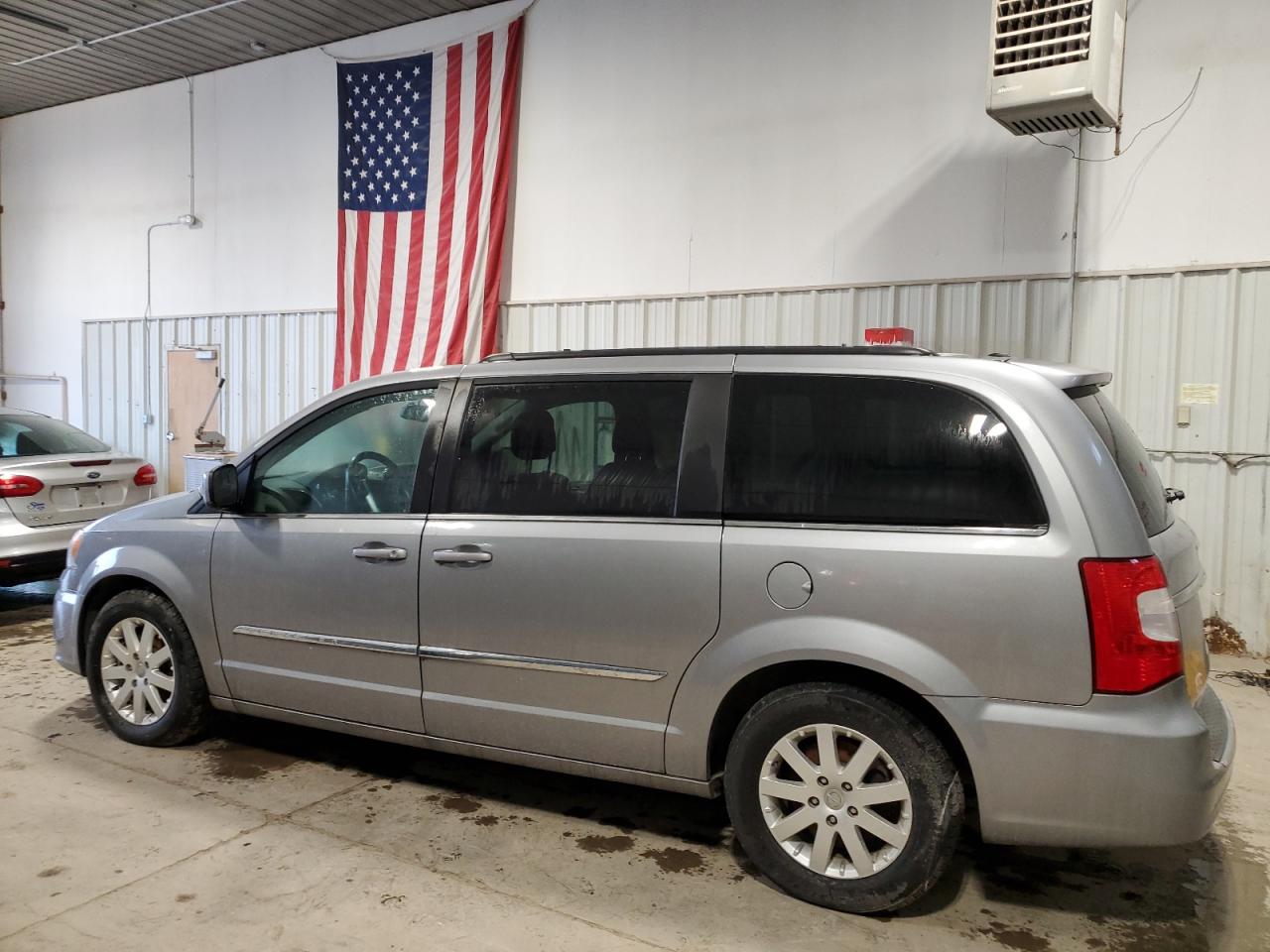 2016 Chrysler Town & Country VIN 2C4RC1BG5GR297765 Copart auction photo, mechanical damage thumbnail 2