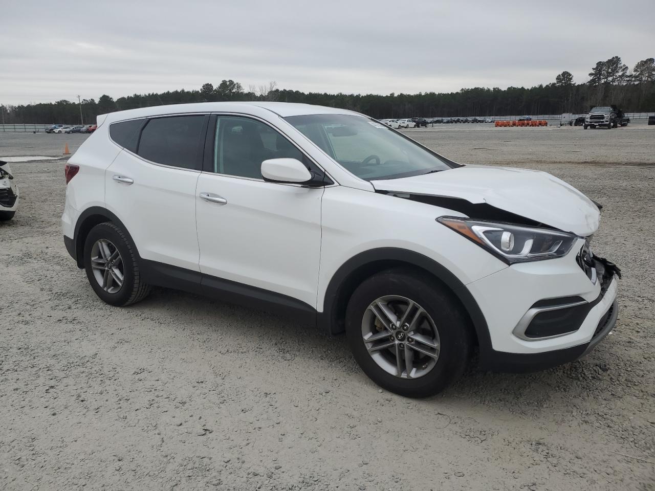 2018 Hyundai Santa Fe VIN 5NMZT3LB6JH101428 Copart auction photo, front end damage thumbnail 4