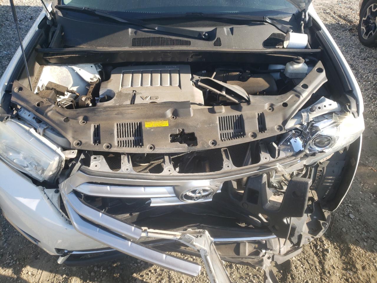 2013 Toyota Highlander VIN 5TDYK3EH5DS108646 Copart auction photo, front end / minor dent/scratches damage thumbnail 14