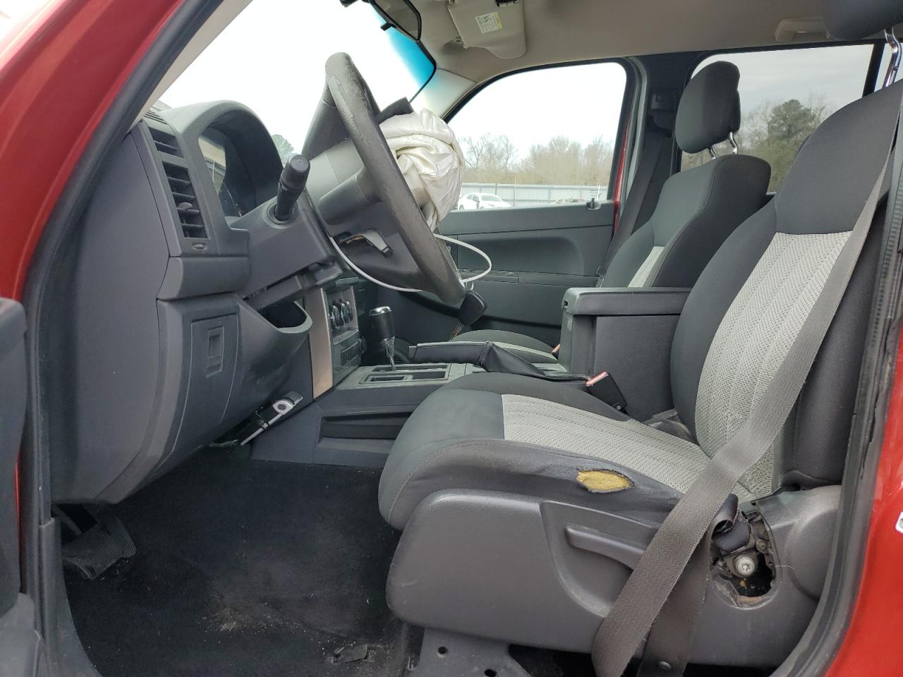 2010 Jeep Liberty (North America) VIN 1J4PP2GK5AW181358 Copart auction photo, front end / side damage thumbnail 7