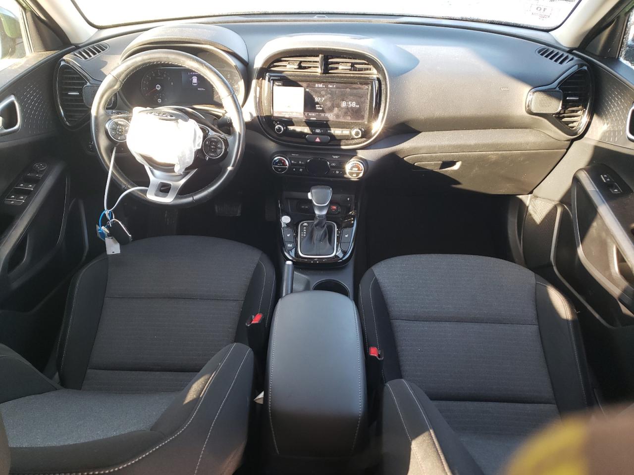 2021 KIA Soul VIN KNDJ33AU9M7126918 Copart auction photo, front end / side damage thumbnail 8