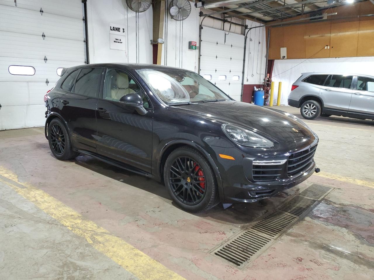 2016 Porsche Cayenne VIN WP1AD2A29GLA71810 Copart auction photo, all over damage thumbnail 4