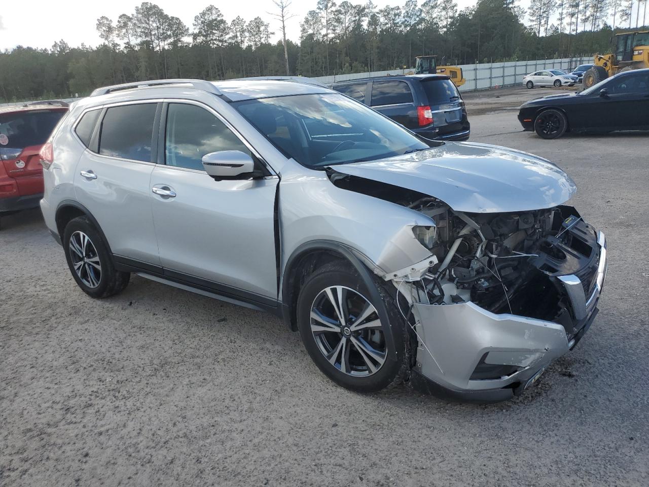 2019 Nissan Rogue VIN 5N1AT2MVXKC819950 Copart auction photo, front end damage thumbnail 4