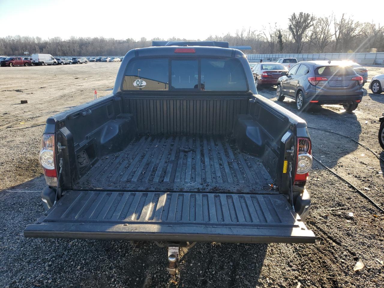 2011 Toyota Tacoma VIN 3TMJU4GN8BM120081 Copart auction photo, front end damage thumbnail 6