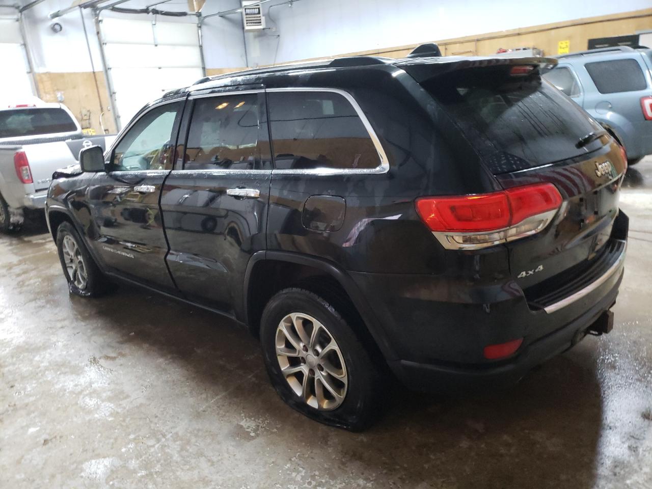 2014 Jeep Grand Cherokee VIN 1C4RJFBG1EC139318 Copart auction photo, front end / minor dent/scratches damage thumbnail 2