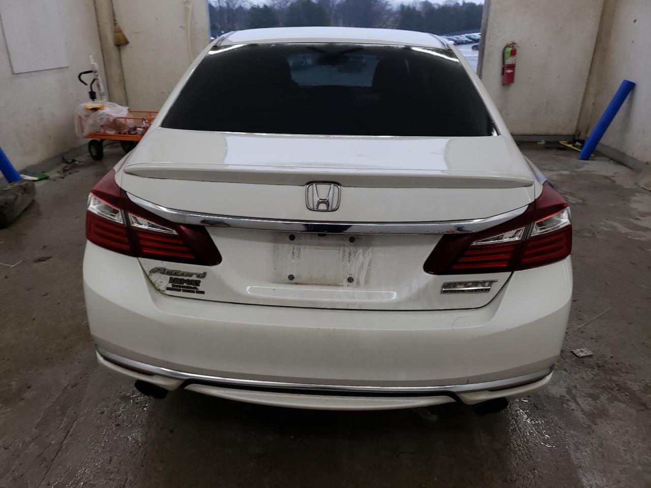 2017 Honda Accord VIN 1HGCR2F19HA276733 Copart auction photo, front end / undercarriage damage thumbnail 6
