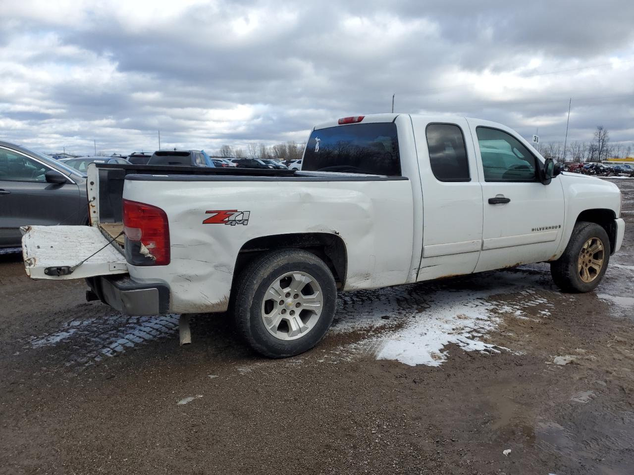 2008 Chevrolet Silverado VIN 2GCEK190181186432 Copart auction photo, side / rear end damage thumbnail 3