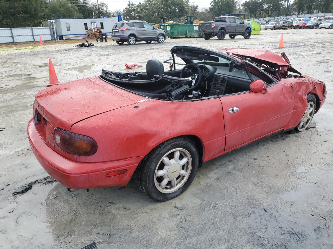 1991 Mazda MX-5 VIN JM1NA3518M0205593 Copart auction photo, all over damage thumbnail 3