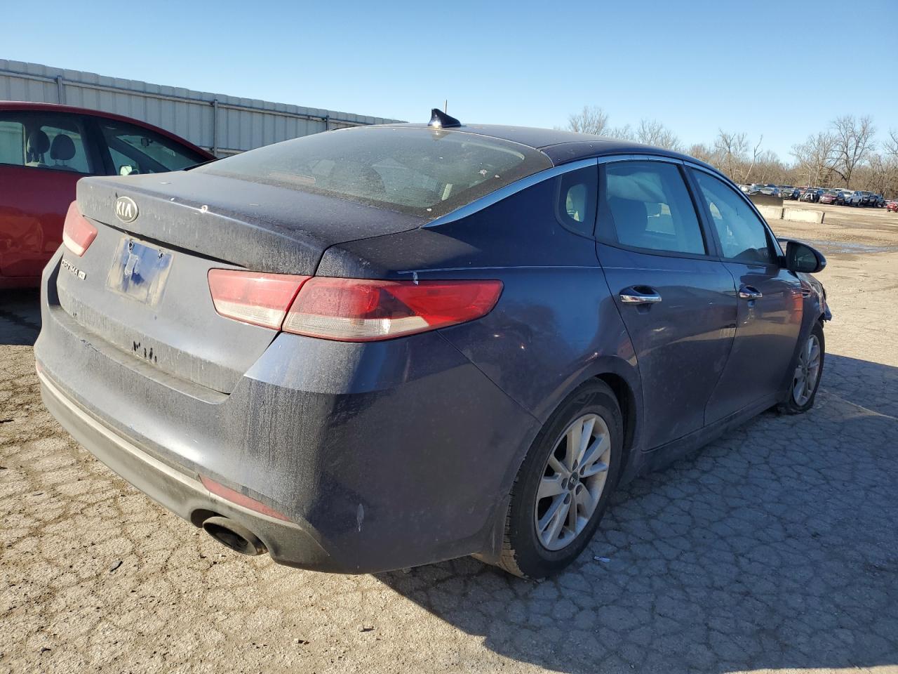 2017 KIA Optima VIN 5XXGT4L37HG160406 Copart auction photo, front end damage thumbnail 3