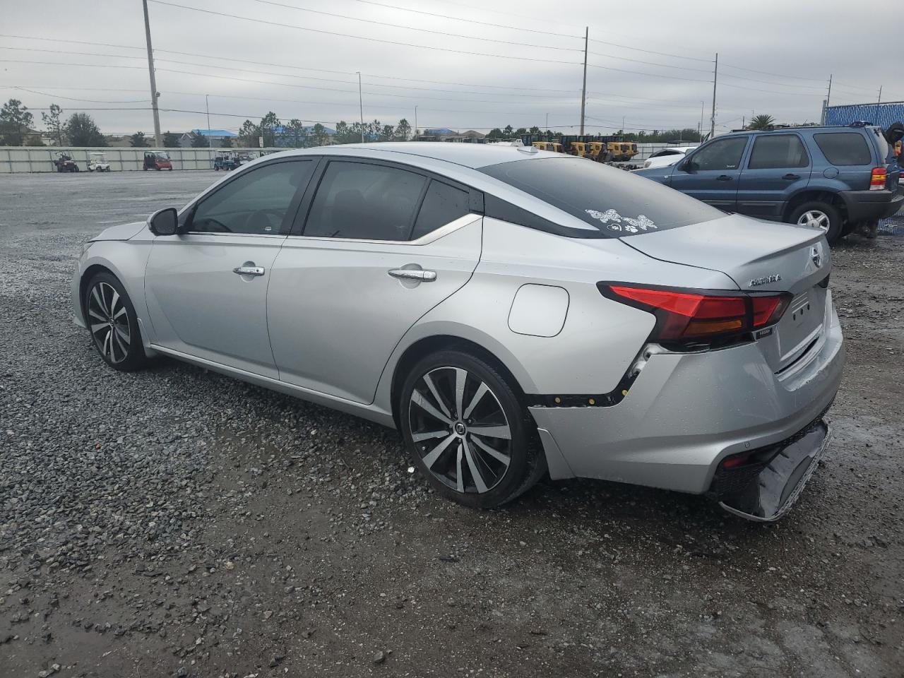 2019 Nissan Altima VIN 1N4BL4FV9KC208069 Copart auction photo, rear end damage thumbnail 2