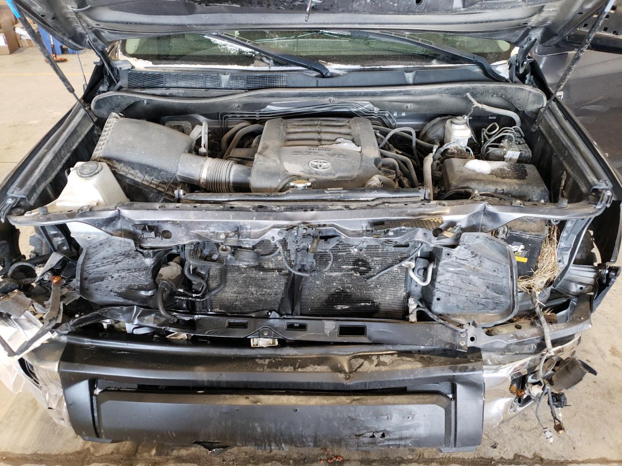 2017 Toyota Tundra VIN 5TFHW5F18HX589946 Copart auction photo, all over damage thumbnail 12