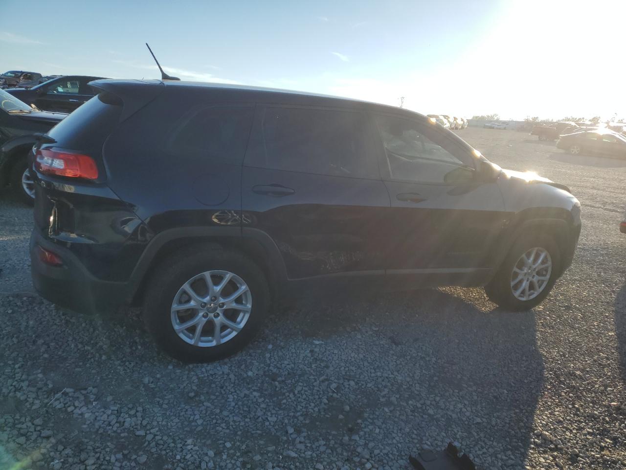 2015 Jeep Grand Cherokee VIN 1C4PJMAB6FW606590 Copart auction photo, front end / minor dent/scratches damage thumbnail 3