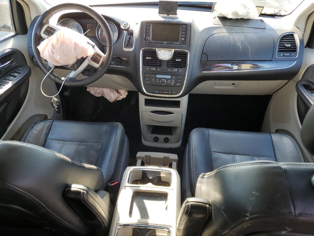 2014 Chrysler Town & Country VIN 2C4RC1BGXER124787 Copart auction photo, front end / side damage thumbnail 8