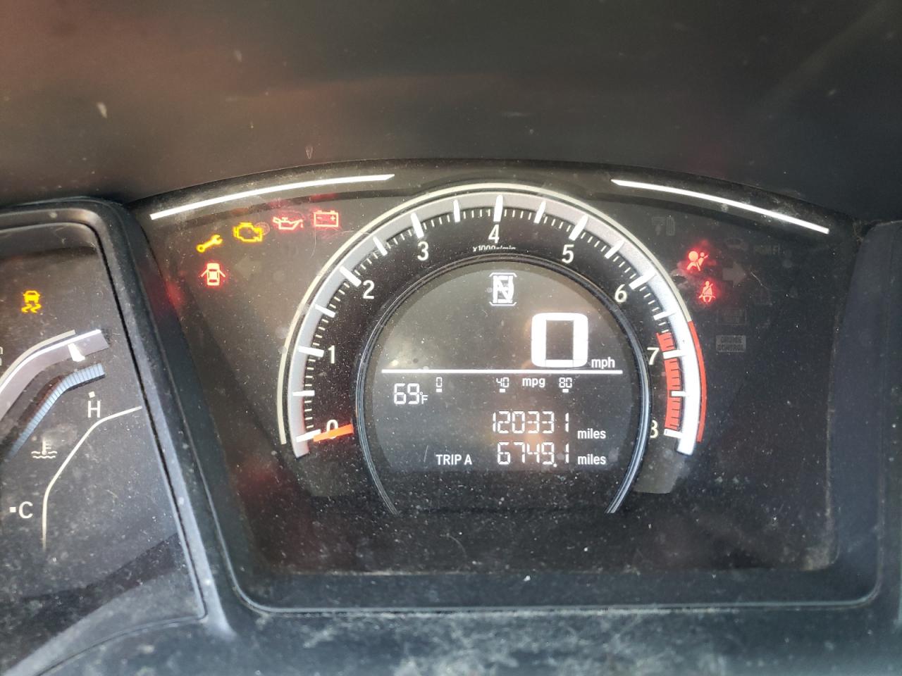 2017 Honda Civic VIN 19XFC2F5XHE073881 Copart auction photo, minor dent/scratches damage thumbnail 9