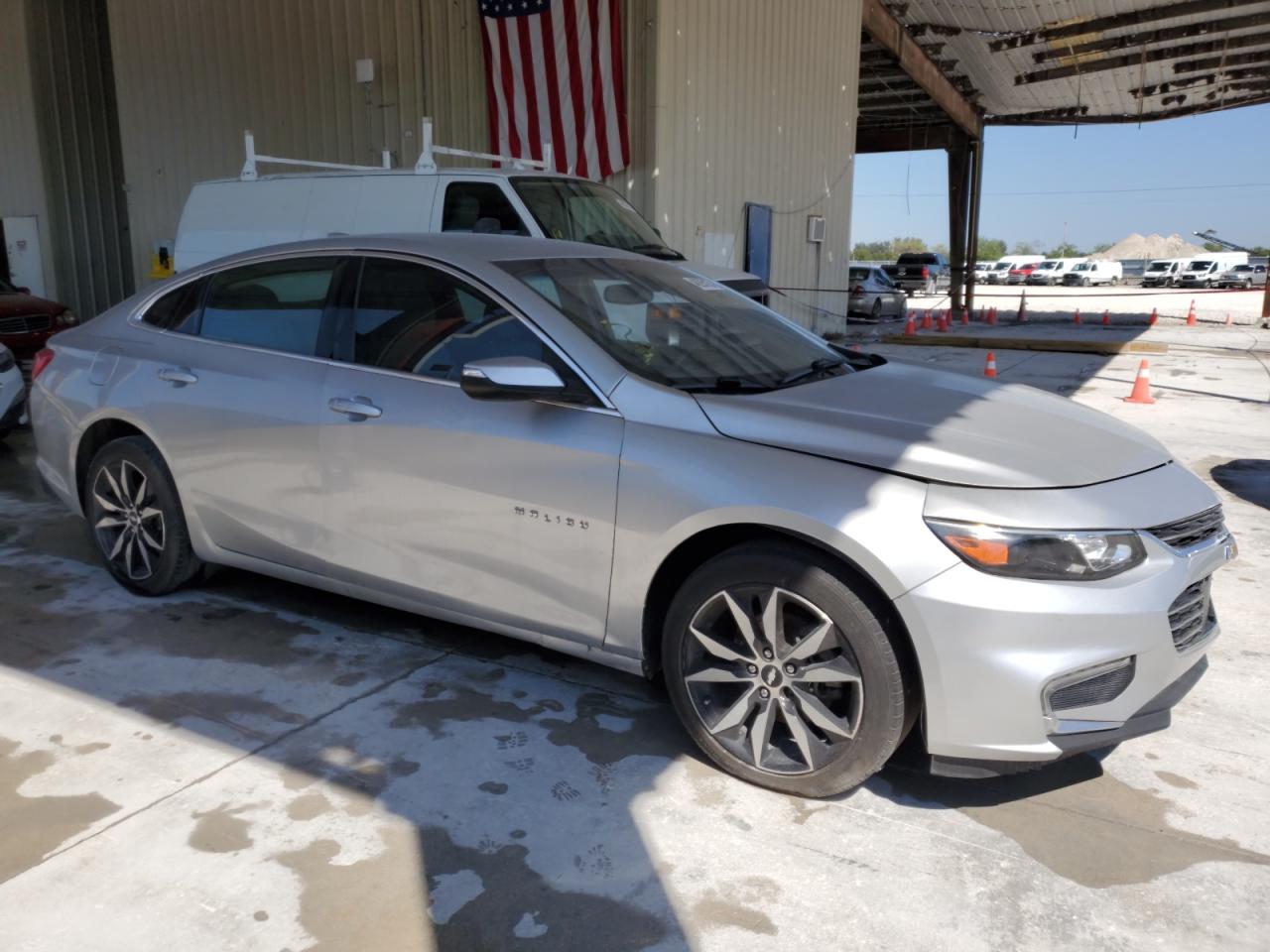 2017 Chevrolet Malibu VIN 1G1ZE5ST7HF266937 Copart auction photo, mechanical / minor dent/scratches damage thumbnail 4