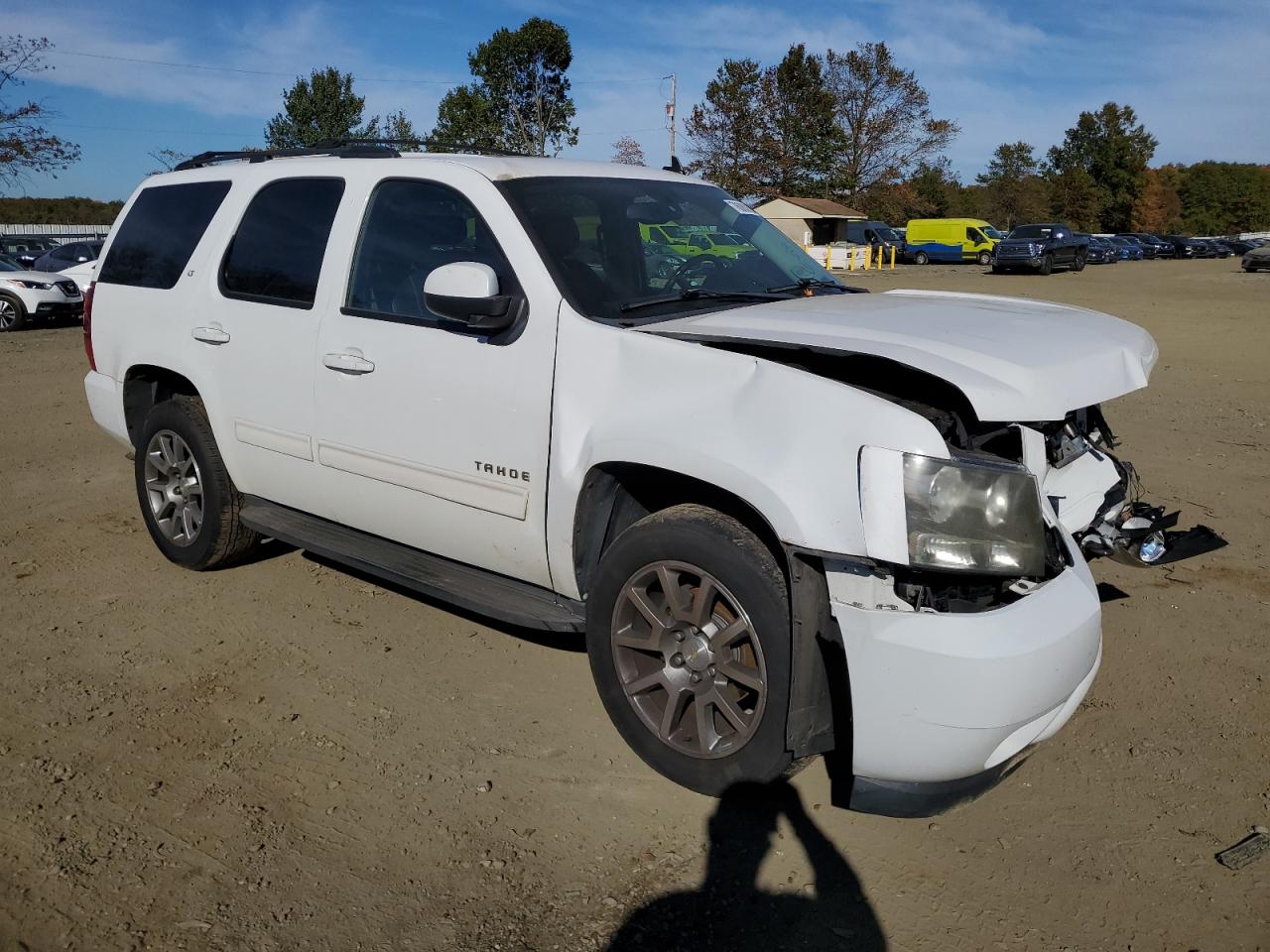 2009 Chevrolet Tahoe VIN 1GNFK23019R292270 Copart auction photo, front end damage thumbnail 4