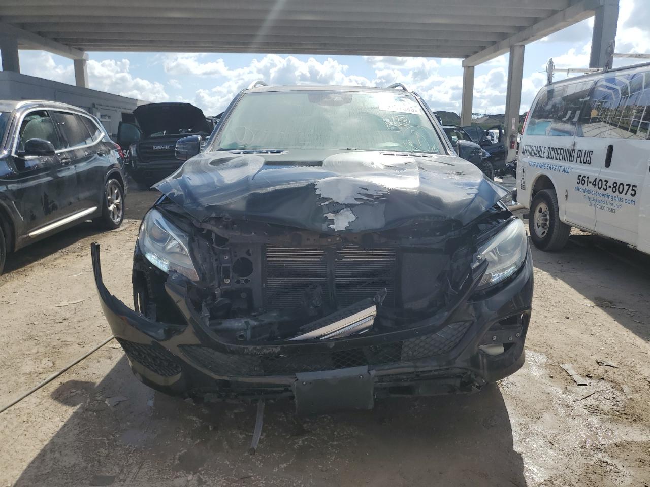 2017 Mercedes-Benz GLE VIN 4JGDA5HB7HA950486 Copart auction photo, front end / minor dent/scratches damage thumbnail 5