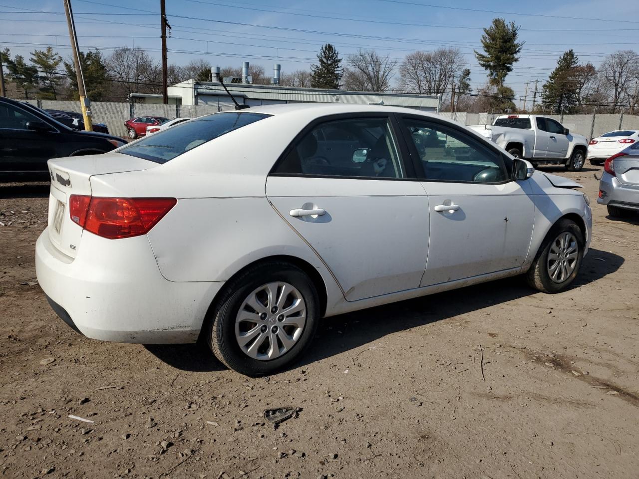 2010 KIA Forte VIN KNAFU4A24A5183281 Copart auction photo, front end / rear end damage thumbnail 3