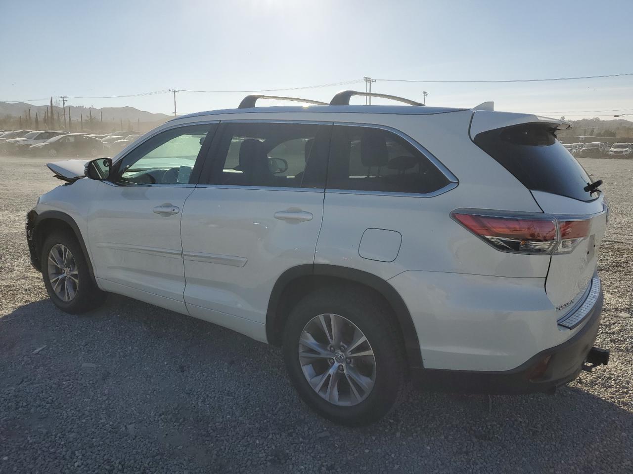 2015 Toyota Highlander VIN 5TDKKRFH0FS112176 Copart auction photo, front end damage thumbnail 2