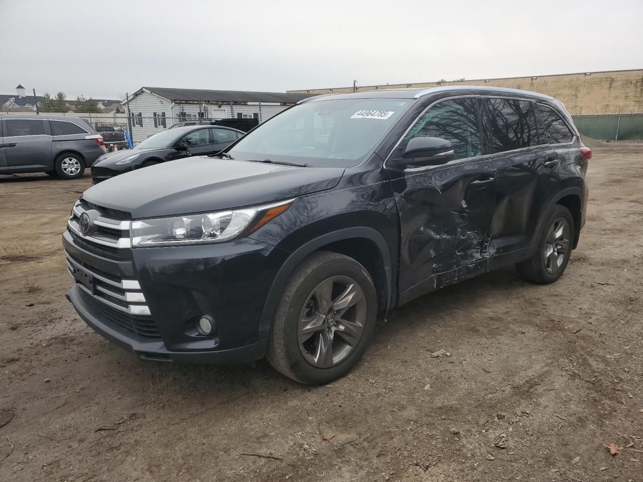 2018 Toyota Highlander VIN 5TDDZRFH0JS873870