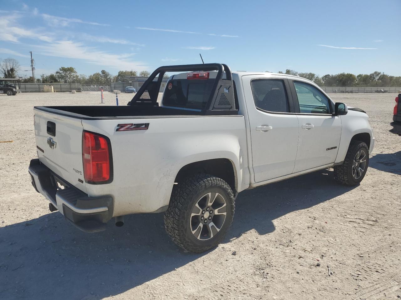 2016 Chevrolet Colorado VIN 1GCGTDE31G1360110 Copart auction photo, front end / minor dent/scratches damage thumbnail 3
