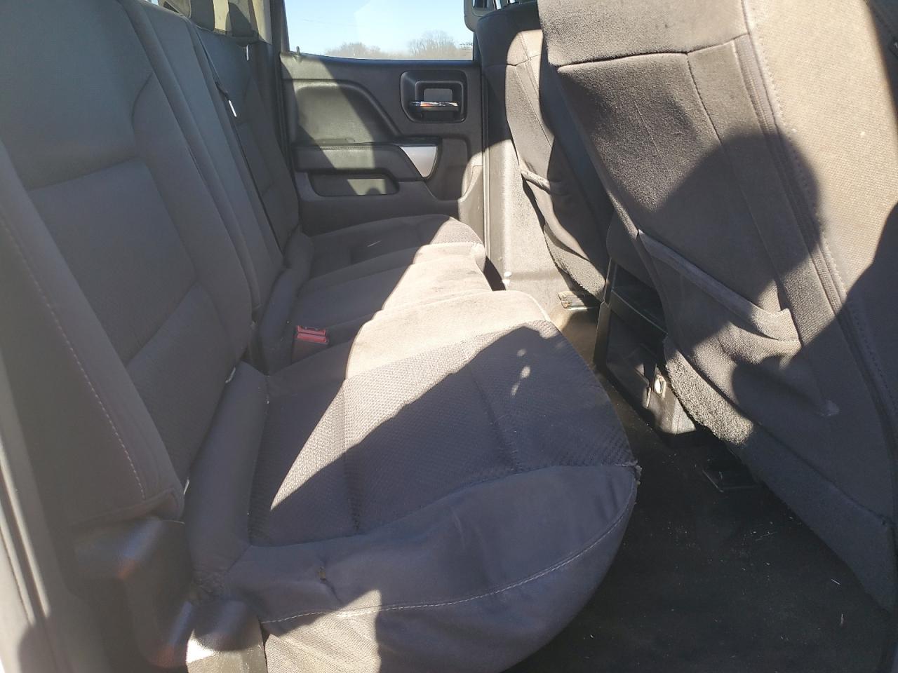 2018 Chevrolet Silverado VIN 1GCRCREC1JZ334038 Copart auction photo, all over / minor dent/scratches damage thumbnail 10