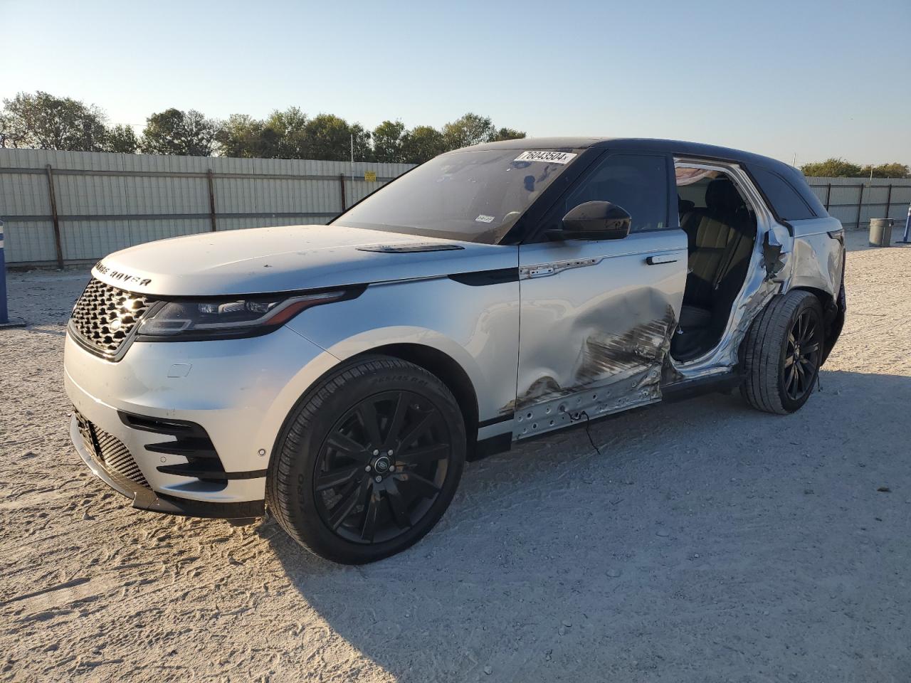 2018 Land Rover Range Rover VIN SALYL2RX8JA778055
