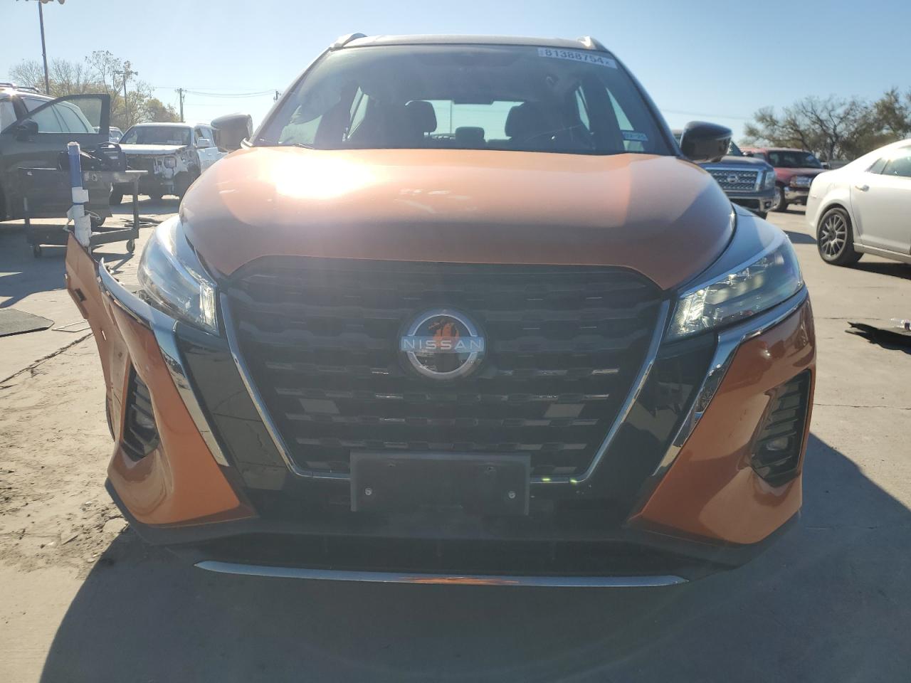 2017 Nissan Kicks VIN 3N1CP5DV5NL494719 Copart auction photo, front end damage thumbnail 5