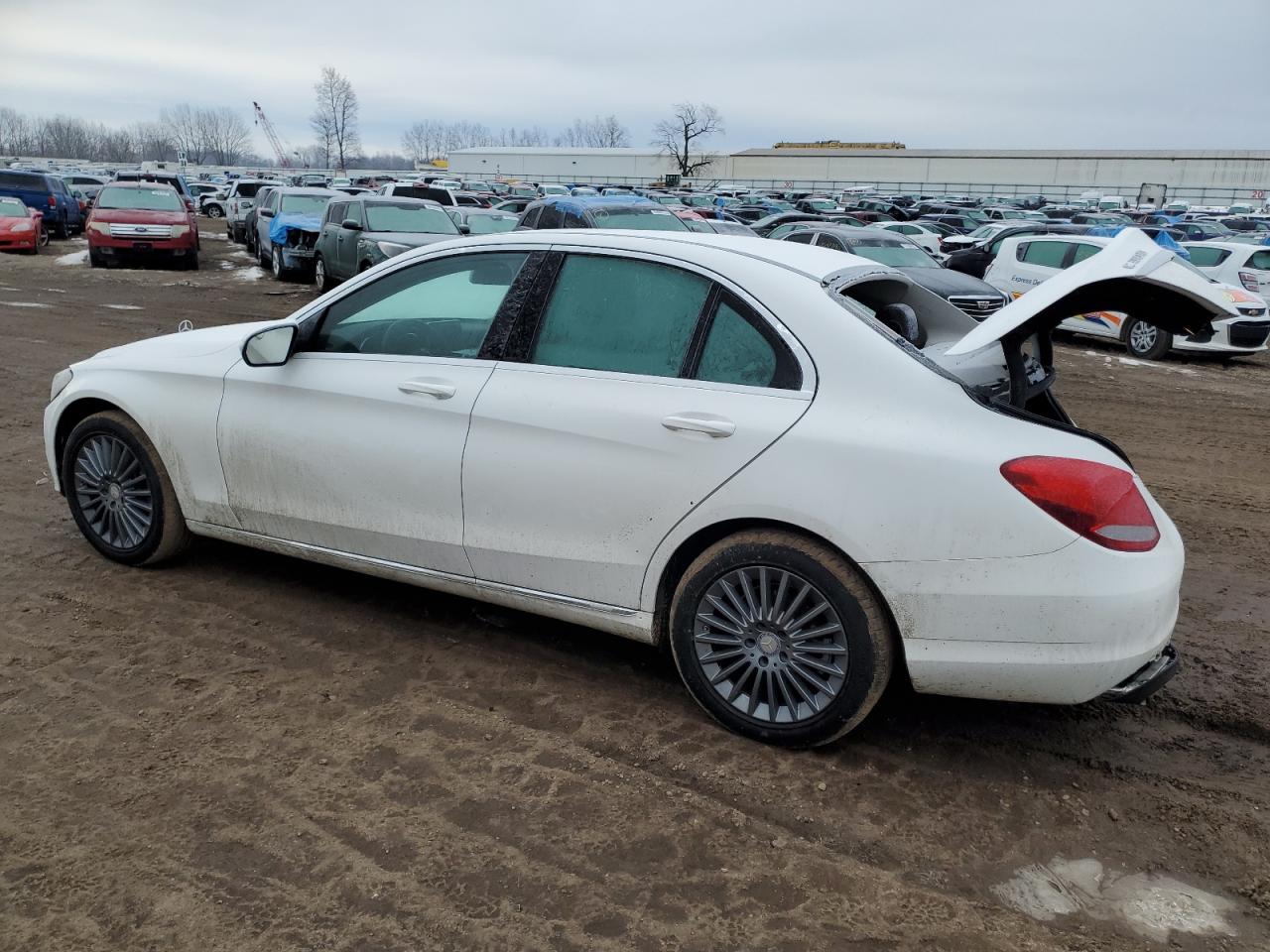 2015 Mercedes-Benz C-klasse VIN 55SWF4KB6FU028487 Copart auction photo, rear end / minor dent/scratches damage thumbnail 2