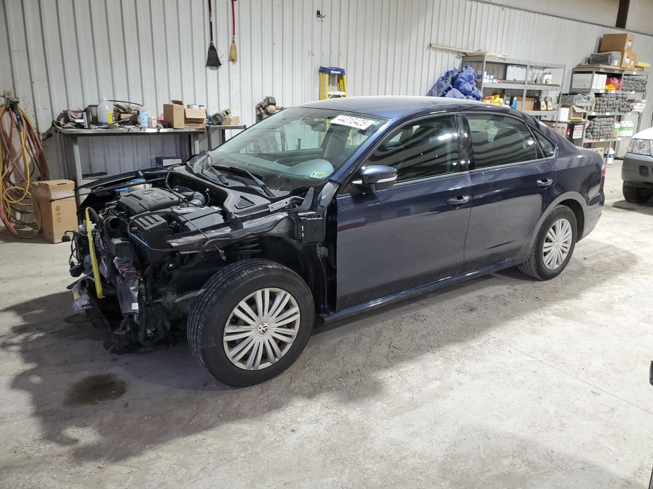 2015 Volkswagen Passat VIN 1VWAT7A38FC078916