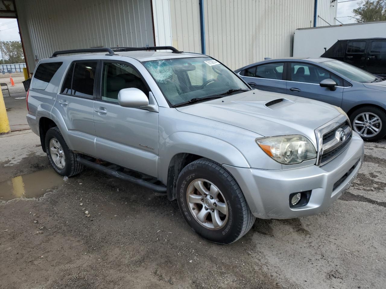 2006 Toyota 4Runner VIN JTEZU14R368052867 Copart auction photo, side damage thumbnail 4