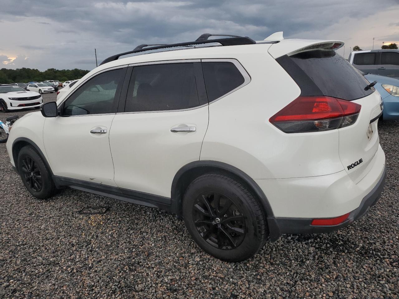 2018 Nissan Rogue VIN 5N1AT2MT2JC769462 Copart auction photo, water/flood damage thumbnail 2
